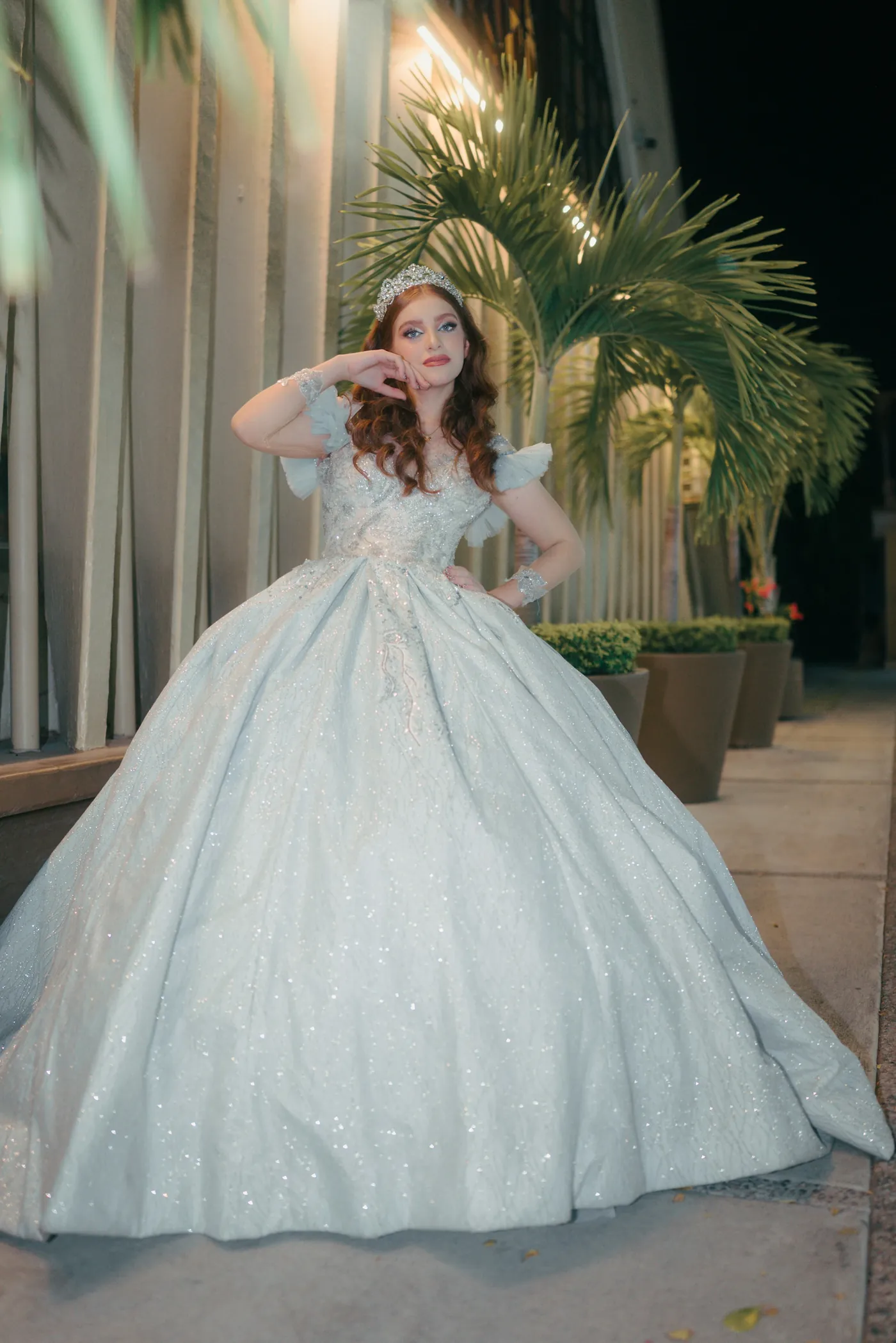 Helena com o vestido azul do baile